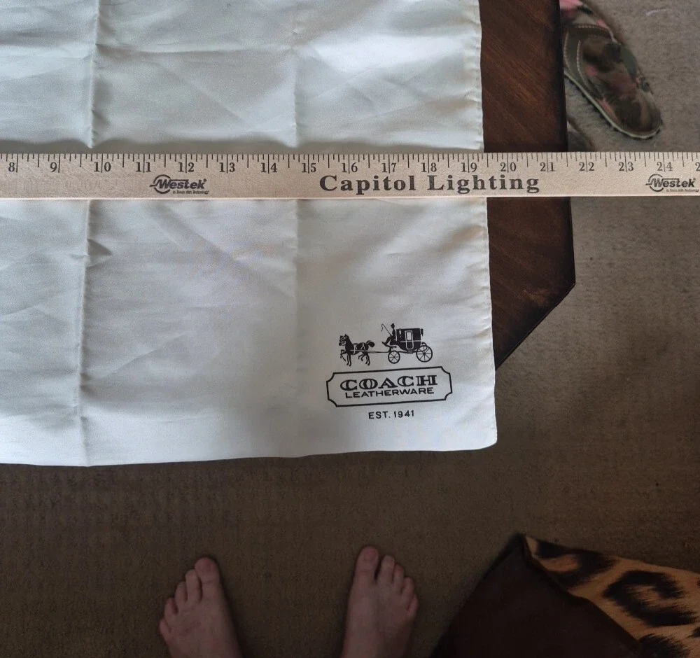 Coach authentic off